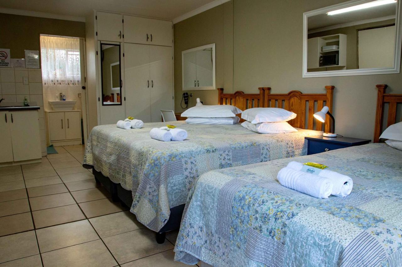 Melsetter'S Guesthouse Bloemfontein Esterno foto