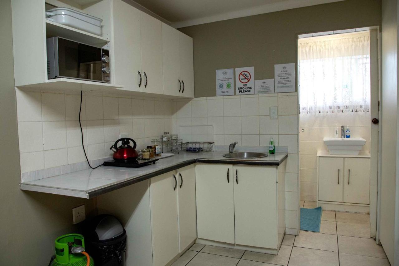 Melsetter'S Guesthouse Bloemfontein Esterno foto