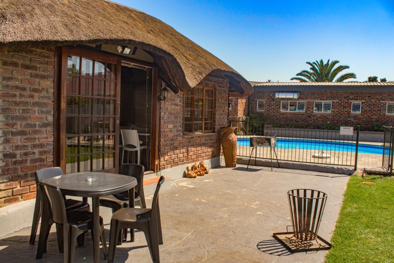 Melsetter'S Guesthouse Bloemfontein Esterno foto