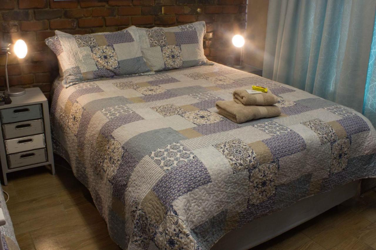 Melsetter'S Guesthouse Bloemfontein Esterno foto